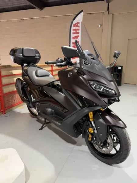 XP TMAX 560 TECH MAX
