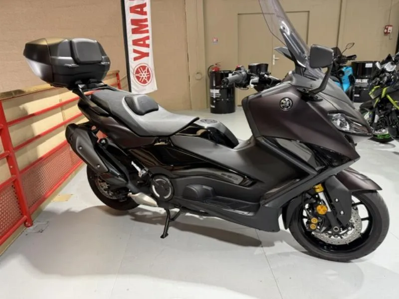 XP TMAX 560 TECH MAX