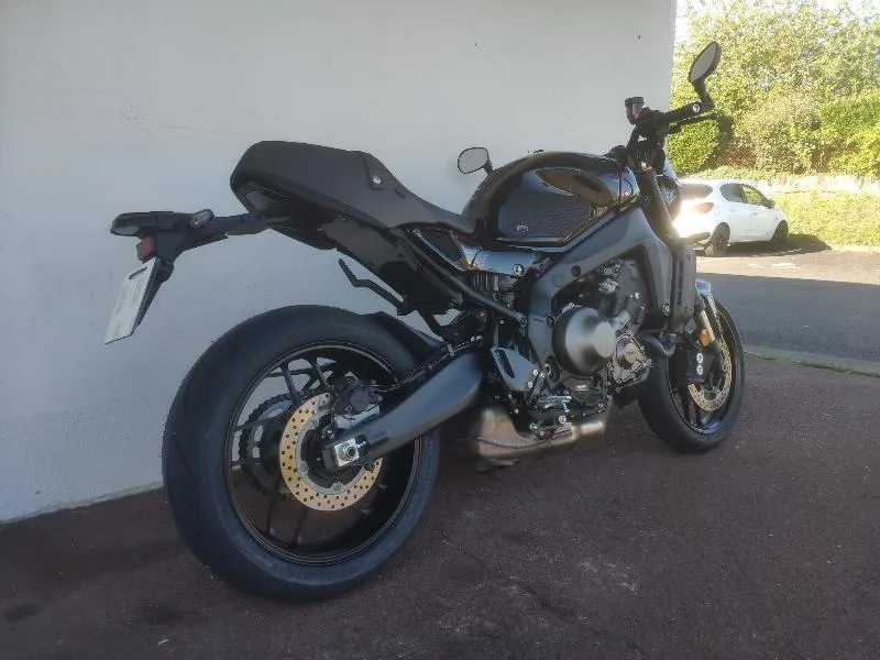 XSR 900