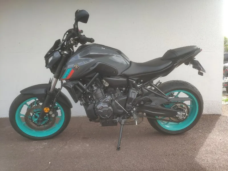 MT07