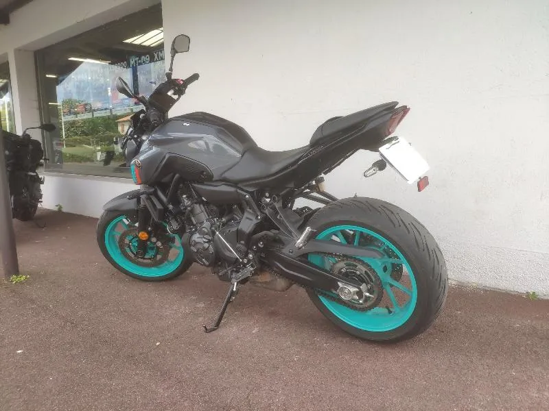 MT07