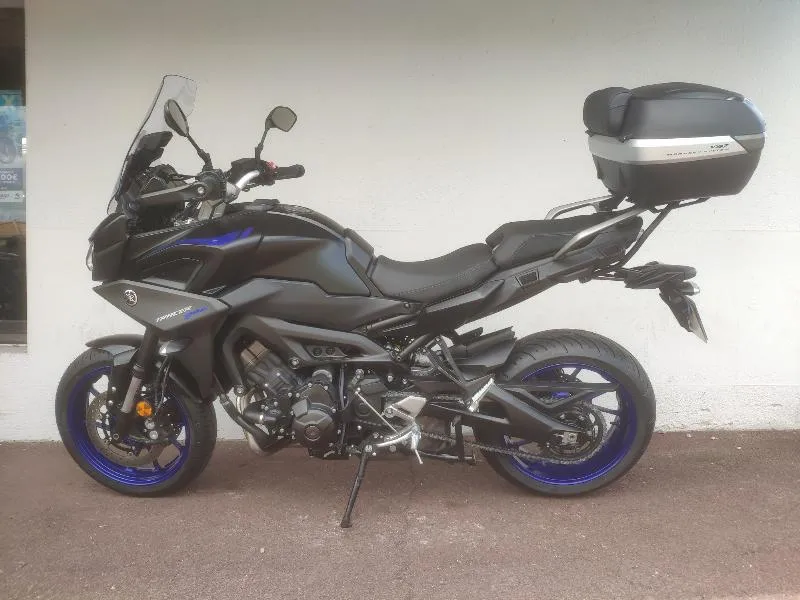 TRACER 900