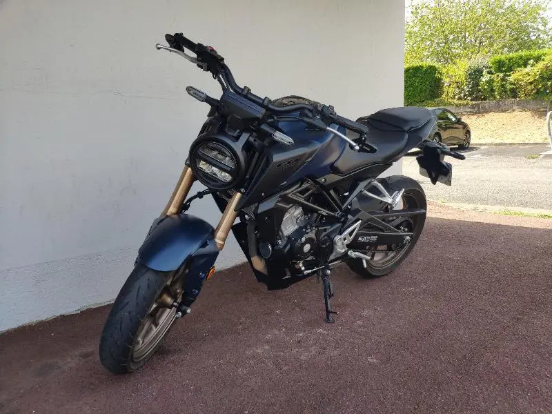 CB 125R Neo Sport Café