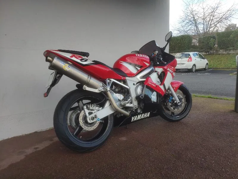 YZFR6