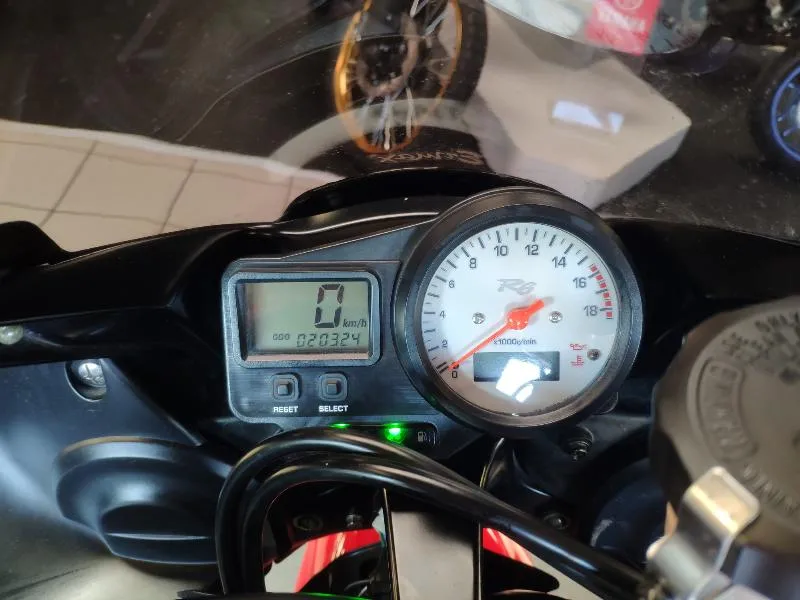 YZFR6