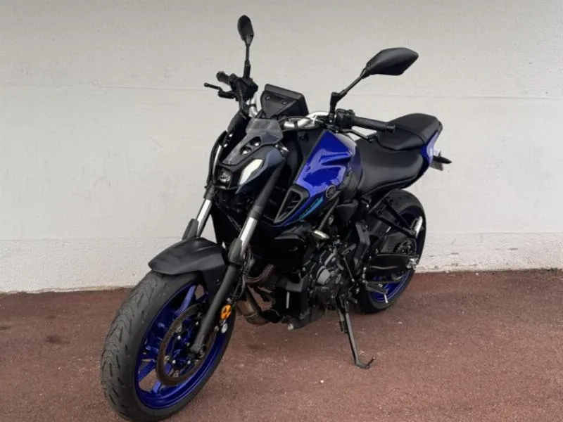 MT07