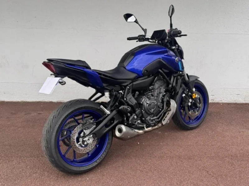 MT07
