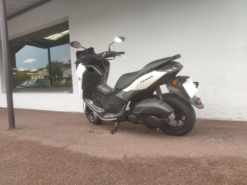 NMAX 125