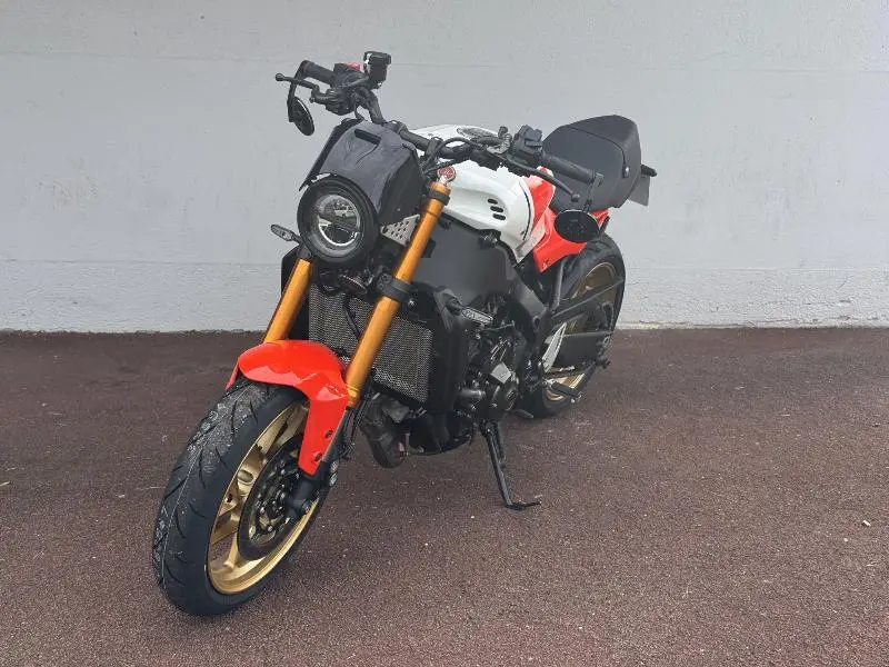 XSR 900