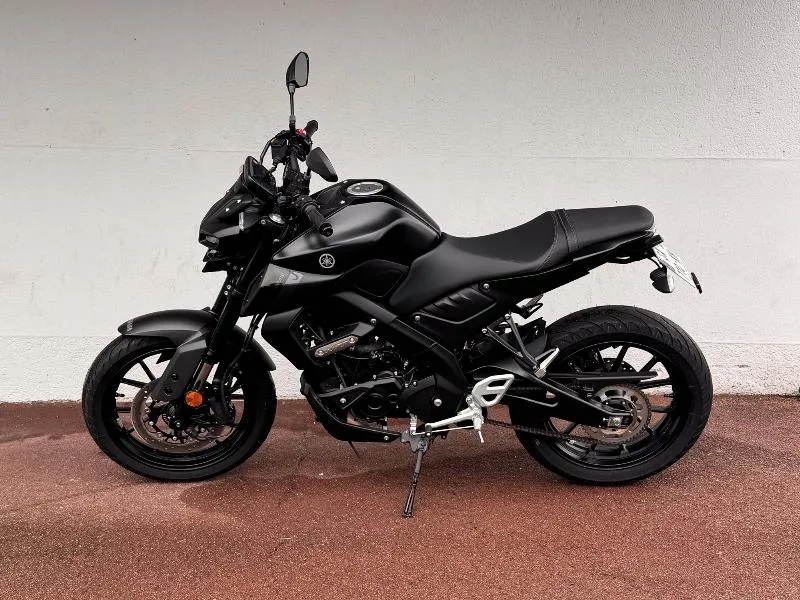 MT125 ABS