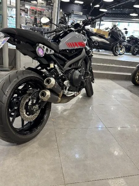 XSR 900 ABARTH