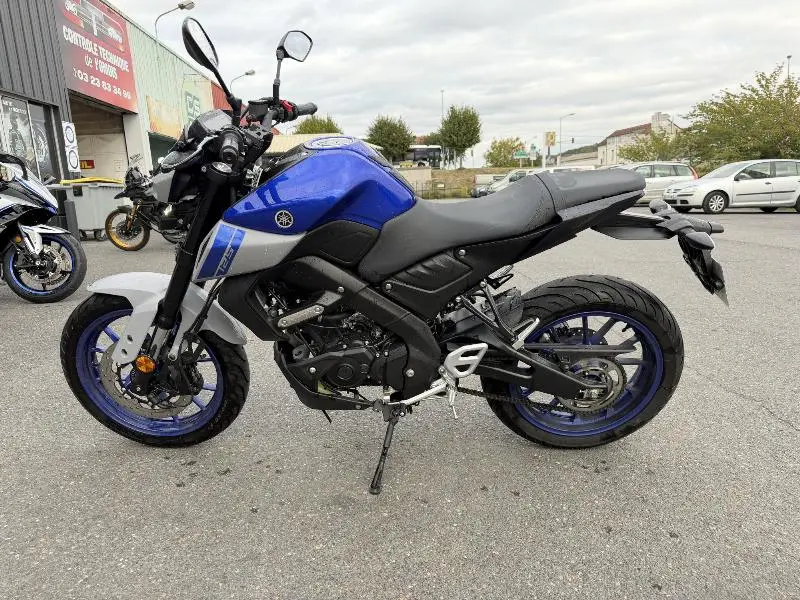MT125 ABS