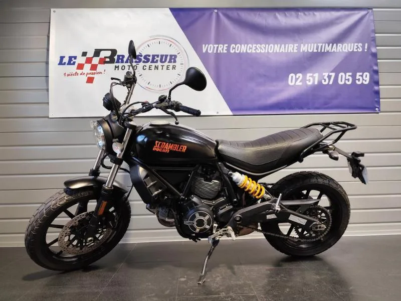 400 Scrambler Sixty 2 hastag