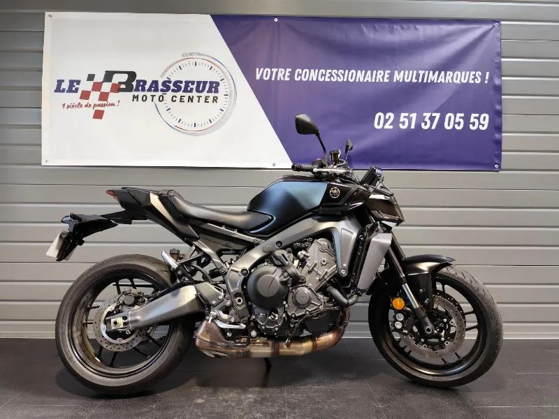 MT09