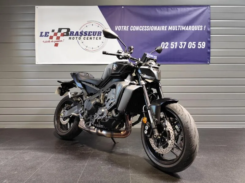 MT09
