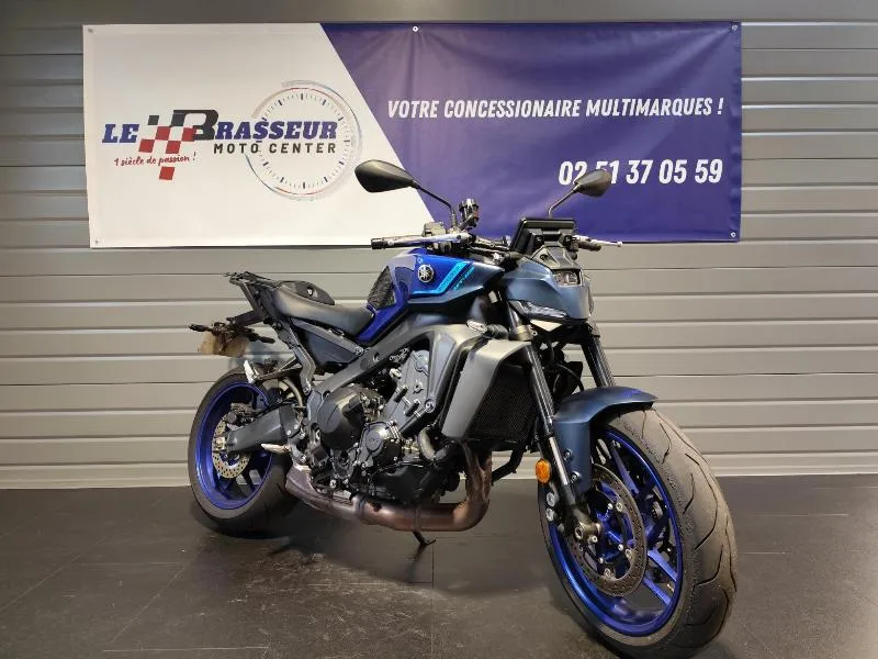 MT09