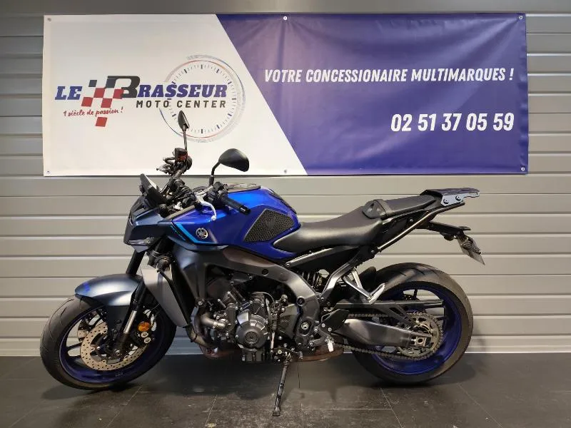 MT09