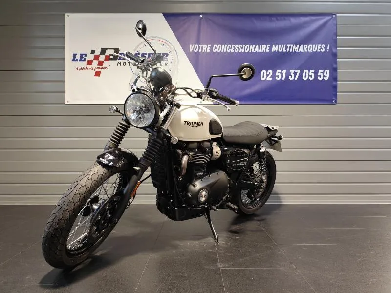 STREET SCRAMBLER  900