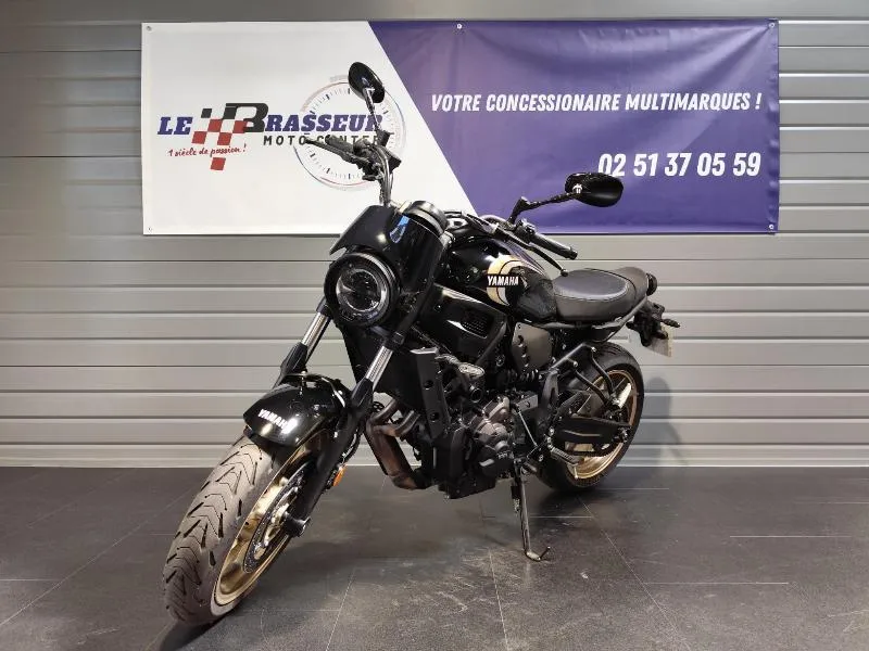 XSR 700