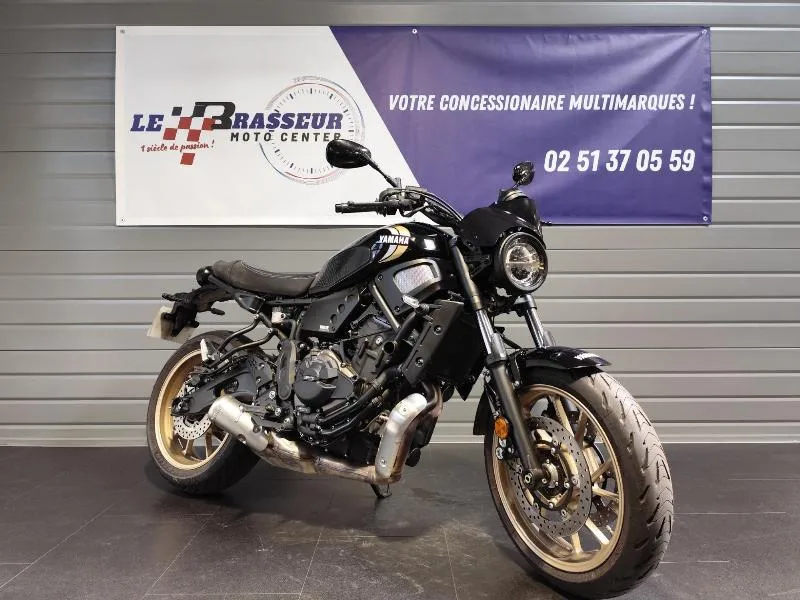 XSR 700