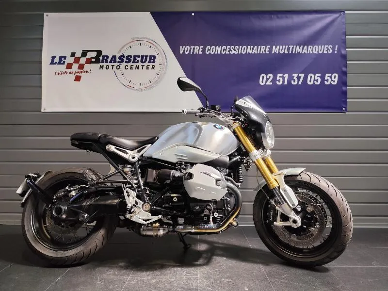 R NineT