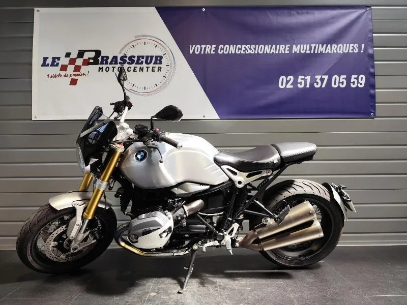 R NineT