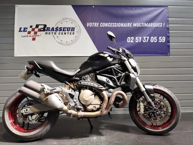 MONSTER 821 2014