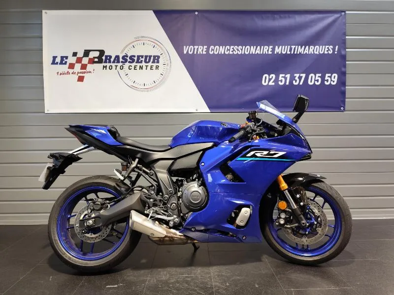 YZFR7