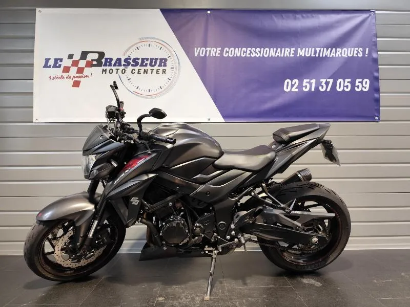 GSXS 750