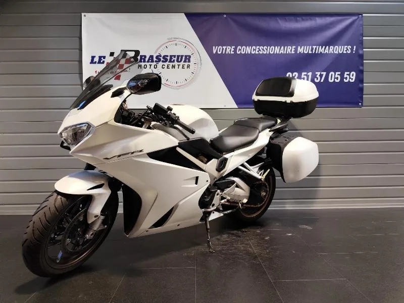 VFR 800 F