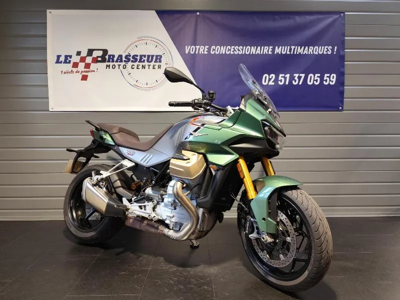 V100  MANDELLO