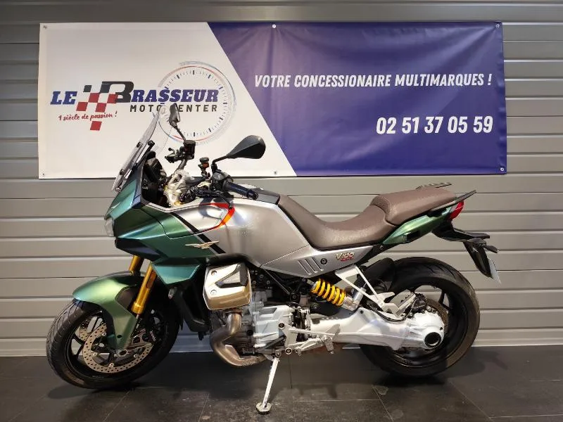 V100  MANDELLO