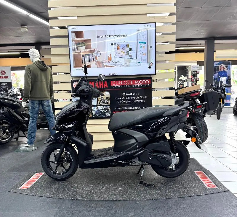 RayZR 125