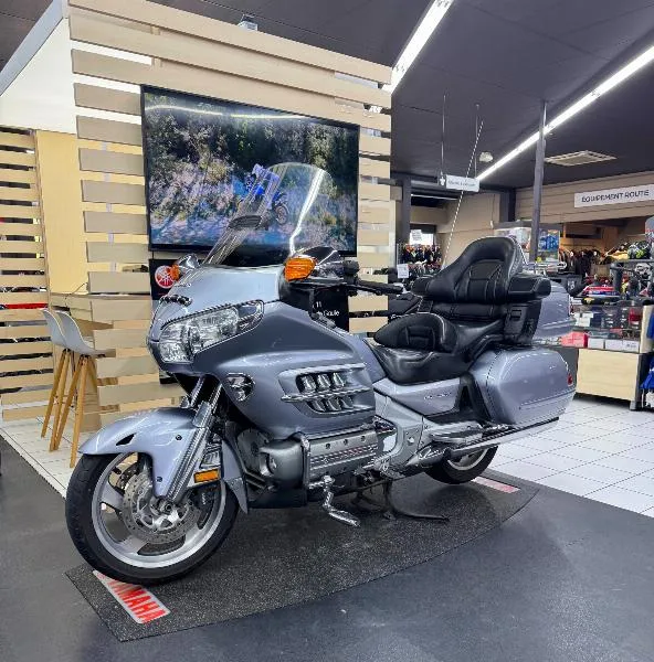 GL1800 GOLDWING