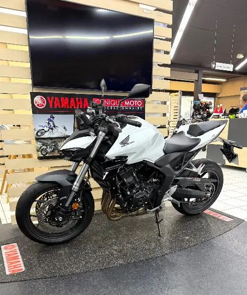 CB 1000 Hornet