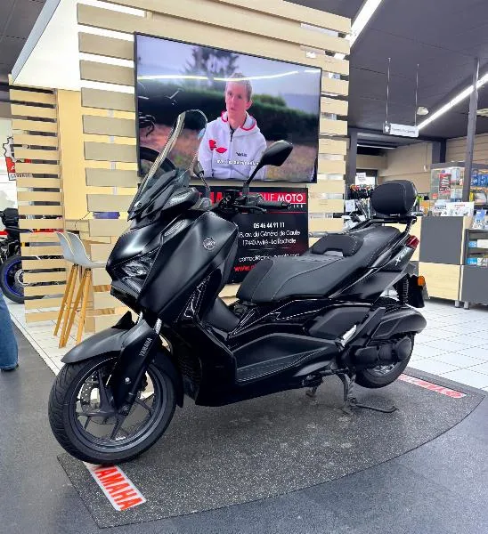 XMAX 125 TECH MAX