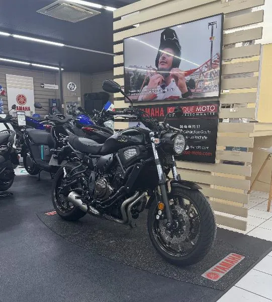 XSR 700 ABS