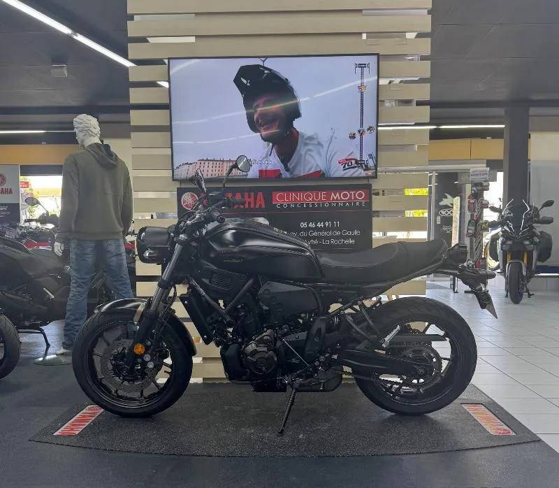 XSR 700 ABS