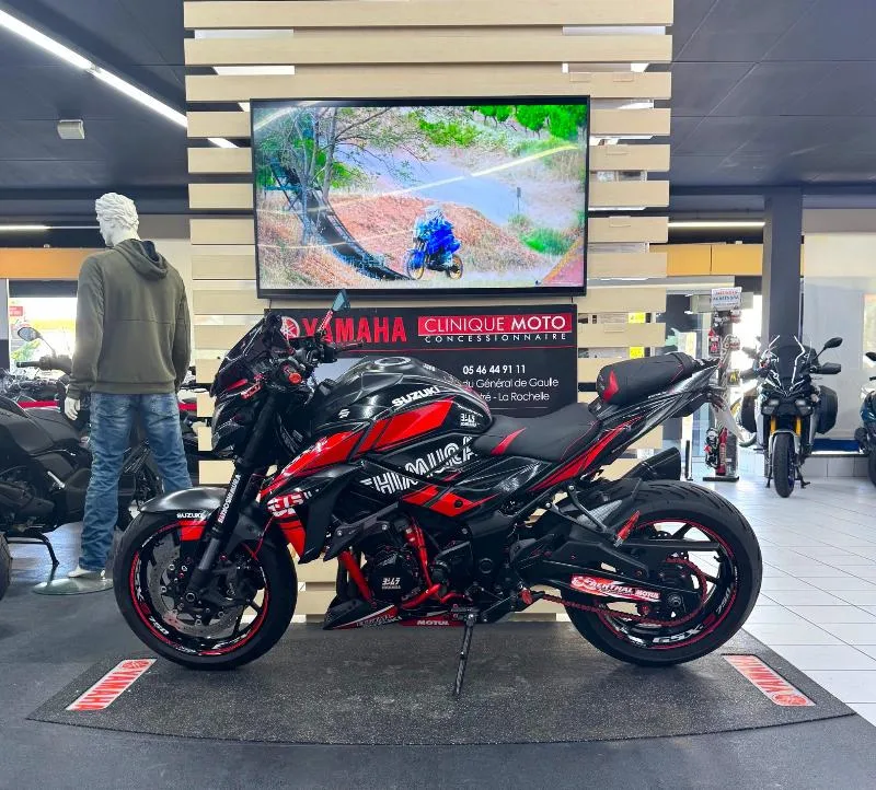 GSXS 750