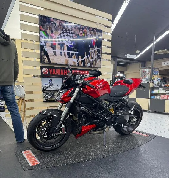 1098 STREET FIGHTER
