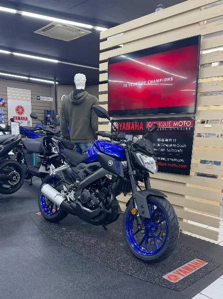 MT125 ABS