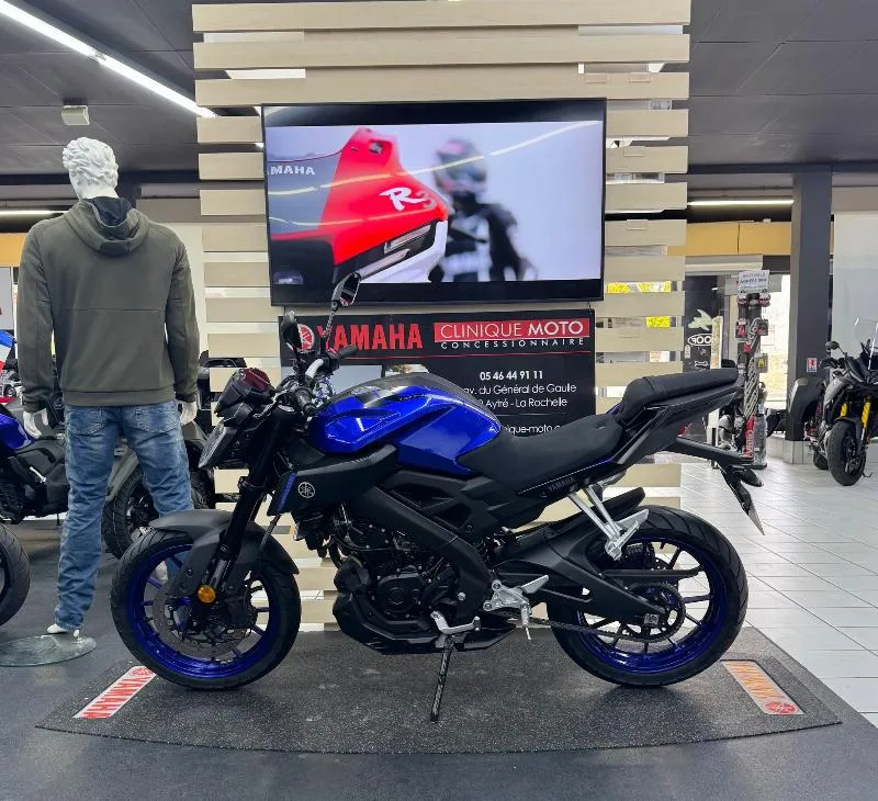 MT125 ABS