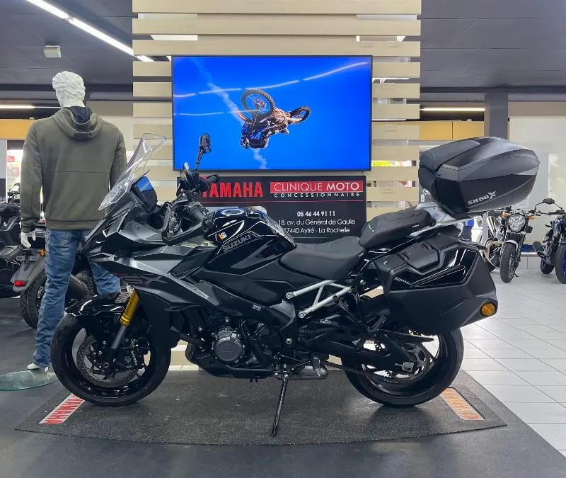 GSXS 1000 GX