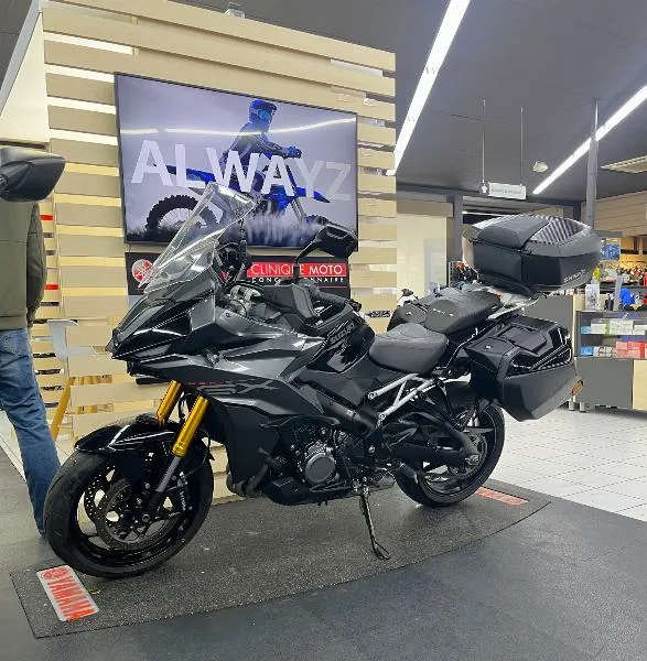 GSXS 1000 GX