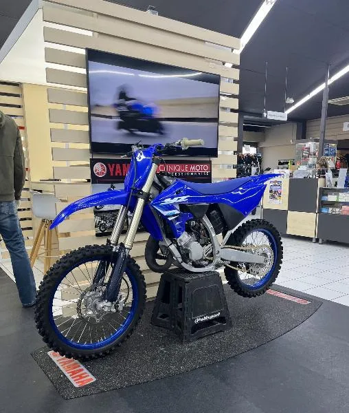 YZ 125