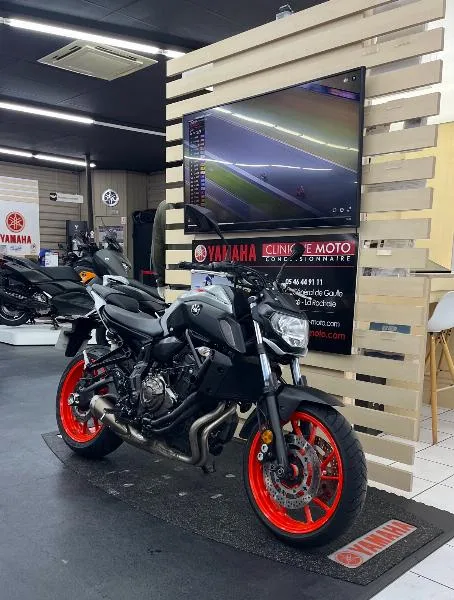 MT07