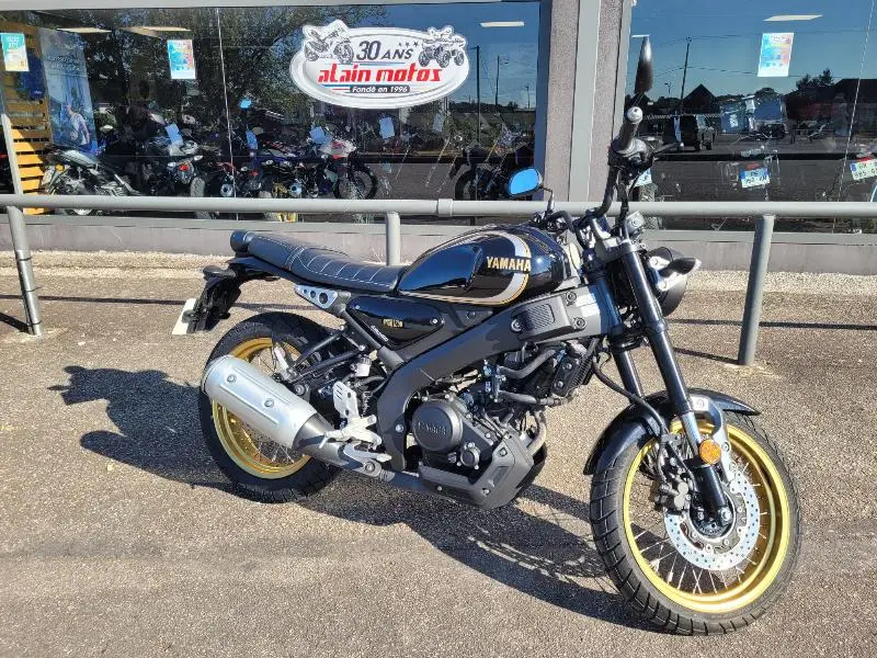 XSR 125 Legacy