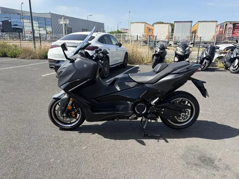 XP TMAX 560 TECH MAX