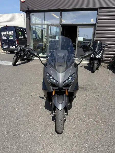 XP TMAX 560 TECH MAX