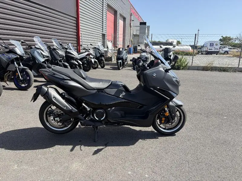 XP TMAX 560 TECH MAX